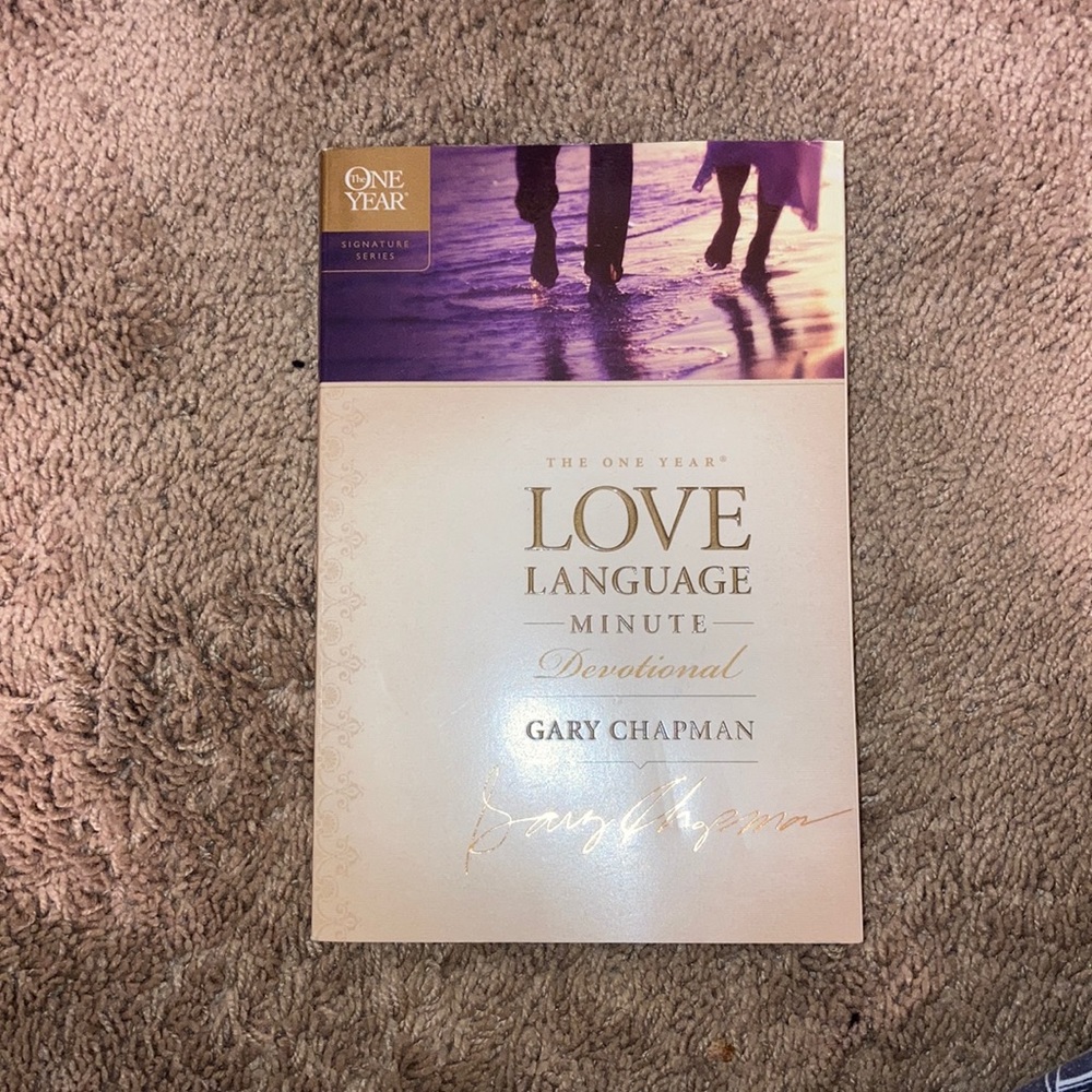 Love Language Minute Devotional by Gary Chapman